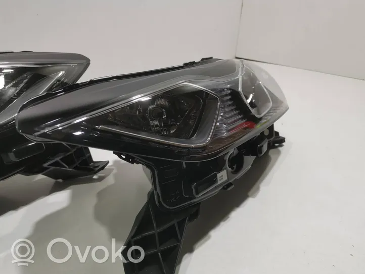 Citroen DS3 Lot de 2 lampes frontales / phare 9820840880