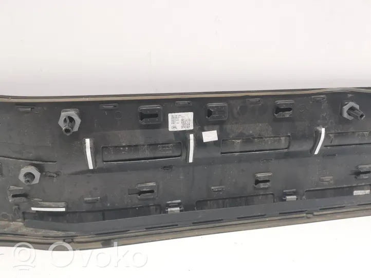 Land Rover Defender Takaoven lista (muoto) l8b2-274a49-c