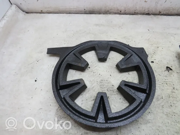 Opel Insignia B Element schowka koła zapasowego 13486759