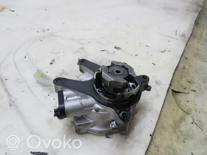 Opel Zafira C Vacuum pump 55488984