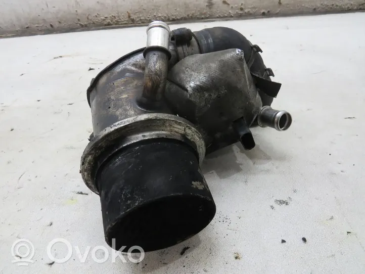 Volkswagen PASSAT B8 AGR Kühler Abgaskühler 04L131512D