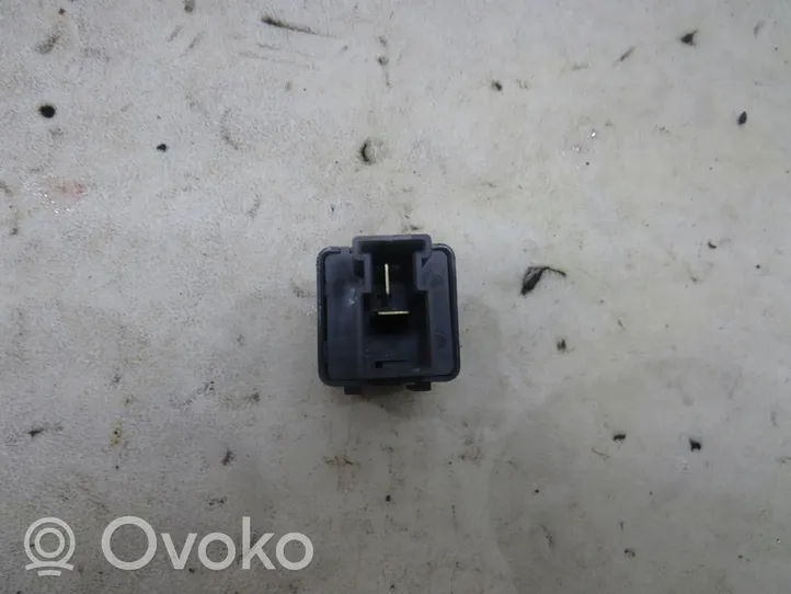 Nissan X-Trail T32 Other relay 24330C9900