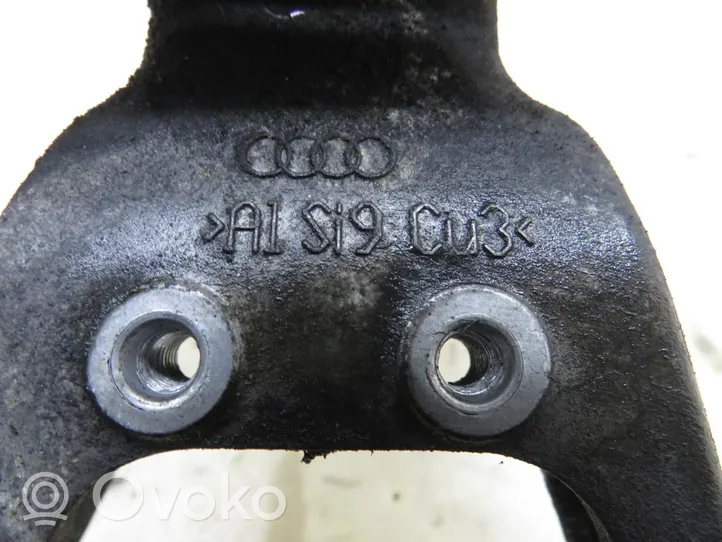 Audi Q5 SQ5 Moottorin kiinnikekorvake (käytetyt) 8K0199308BG