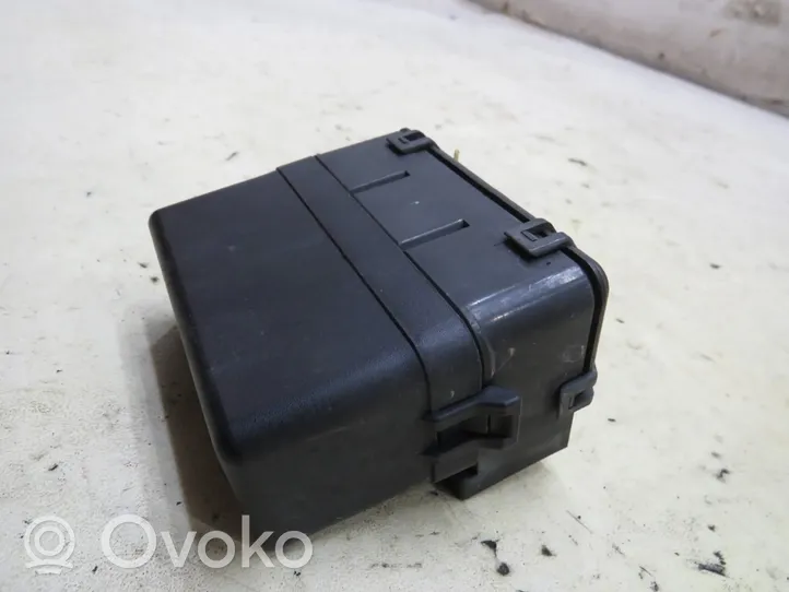 Nissan Qashqai Coperchio scatola dei fusibili 284B2JD02E