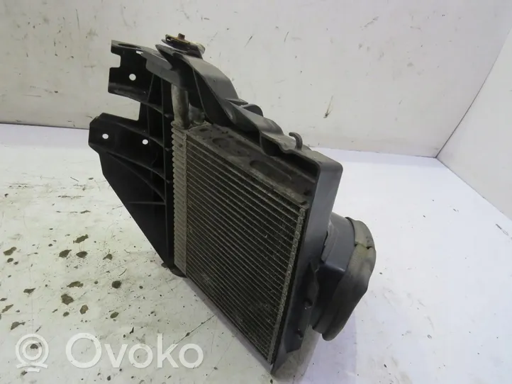 Jaguar XJ X351 Coolant radiator 