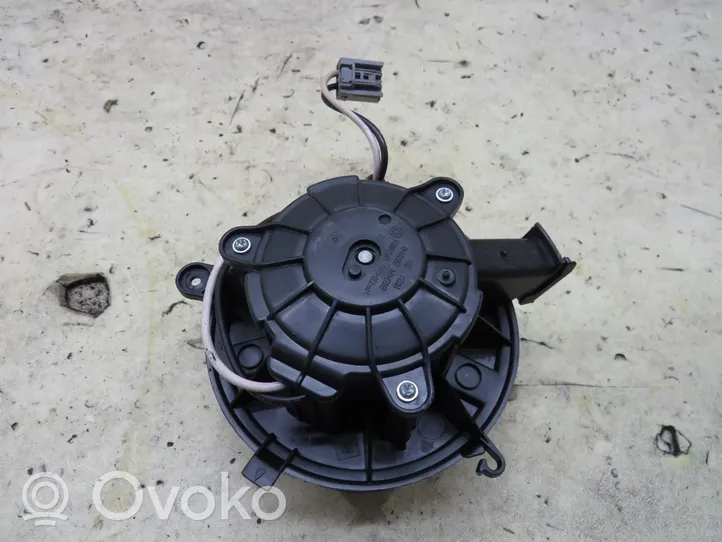 Opel Zafira C Heater fan/blower U7254002