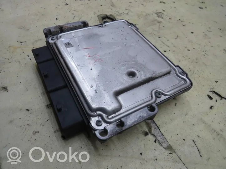 Nissan X-Trail T32 Engine control unit/module ECU 23710HX44A