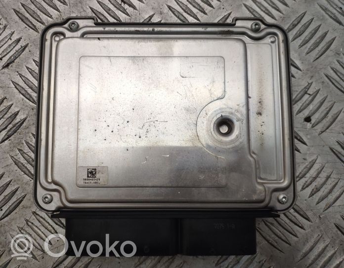 Volkswagen Touran I Sterownik / Moduł ECU 03G906021KF