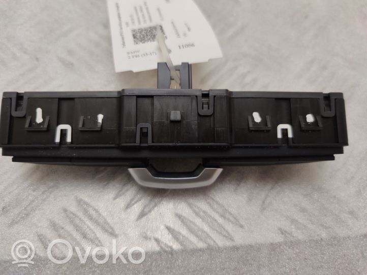 BMW 2 F46 Przycisk / Włącznik czujnika parkowania PDC 9323941