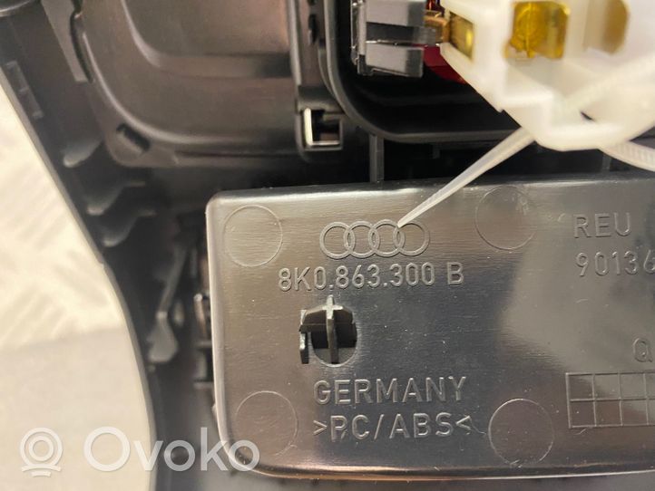 Audi A5 Sportback 8TA Mantu nodalījums centrālā konsole 8K0863300B