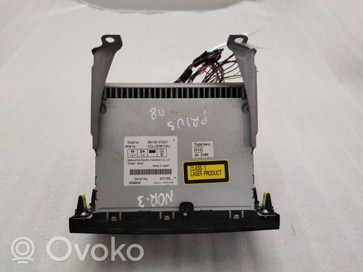 Toyota Prius (NHW20) Radio/CD/DVD/GPS-pääyksikkö 8612047221