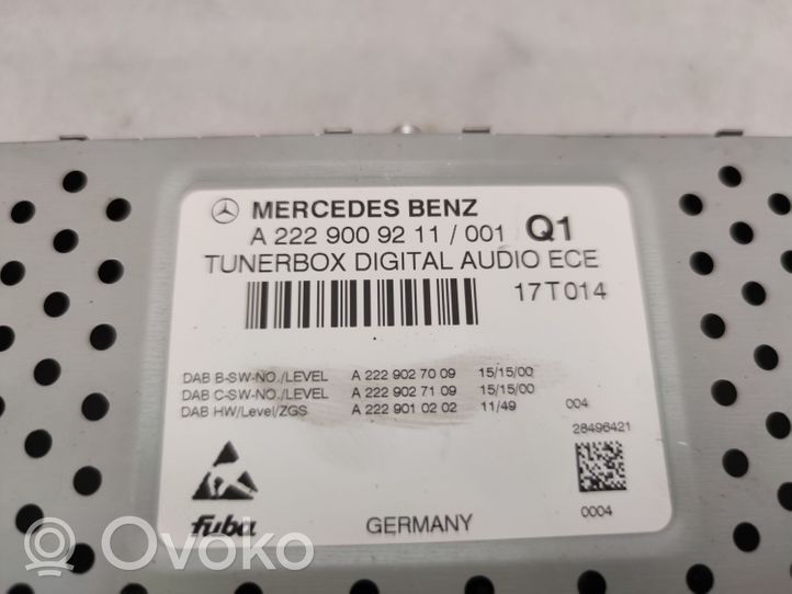 Mercedes-Benz CLS C218 AMG Panel / Radioodtwarzacz CD/DVD/GPS A2229009211