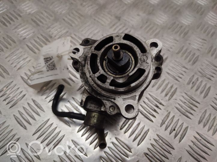 Mazda 626 Alipainepumppu RF2A18G00A