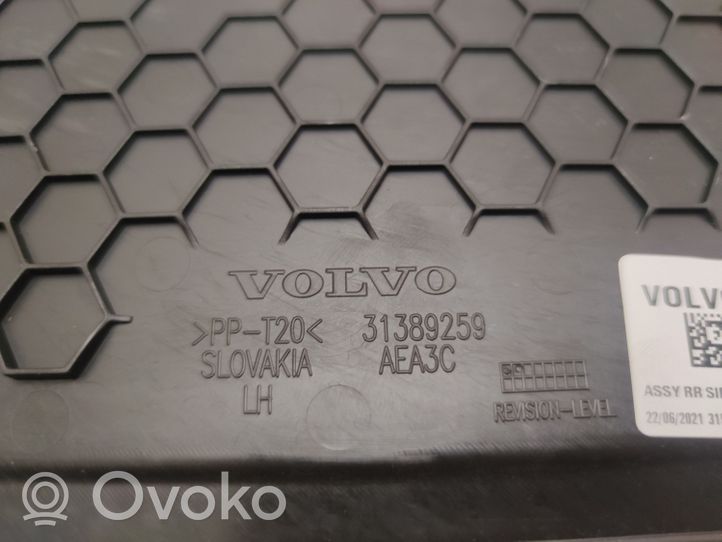 Volvo S90, V90 Tavaratilan sivuverhoilu 31389259