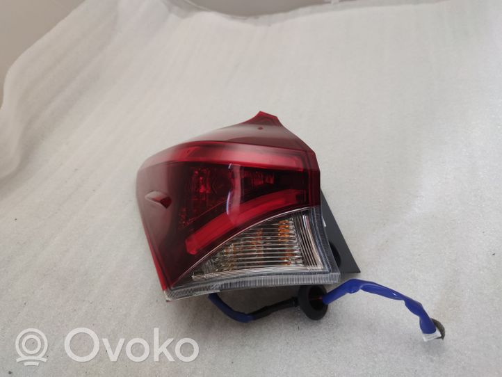 Toyota Auris E180 Lampa tylna 