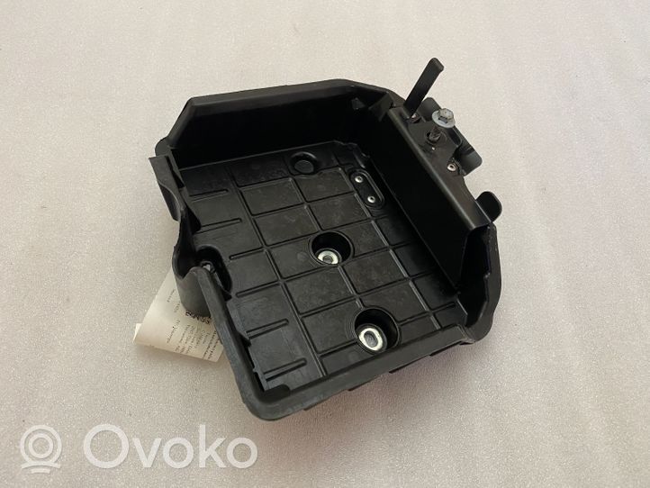 Toyota C-HR Boîte de batterie 7440447030