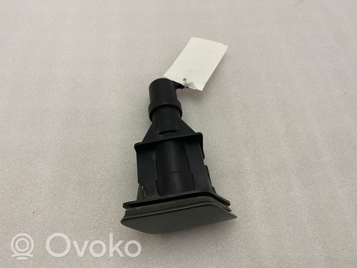 Audi A4 S4 B5 8D Ugello a spruzzo lavavetri per faro 8D0955101