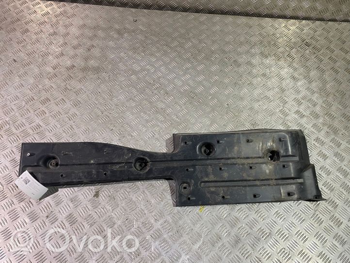 Toyota Prius (XW20) Protezione inferiore 5816847010