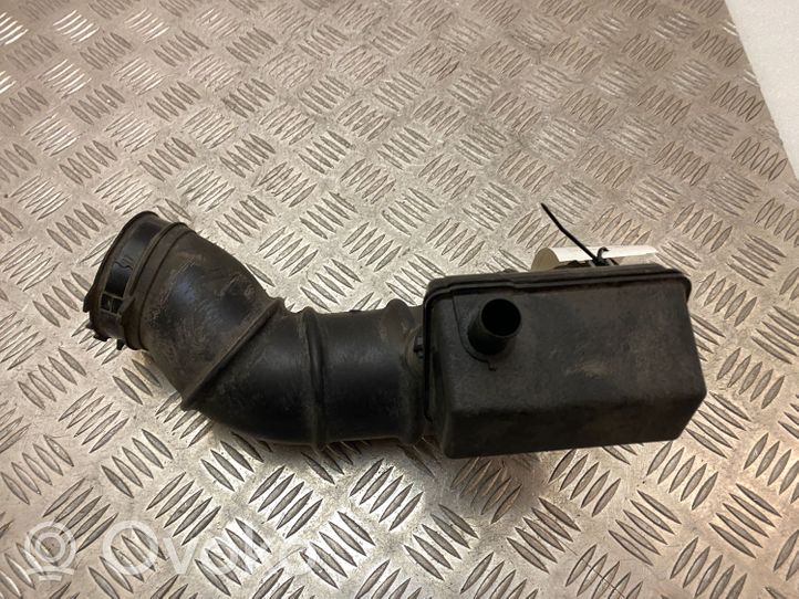 Toyota RAV 4 (XA50) Tube d'admission de tuyau de refroidisseur intermédiaire 1788125050