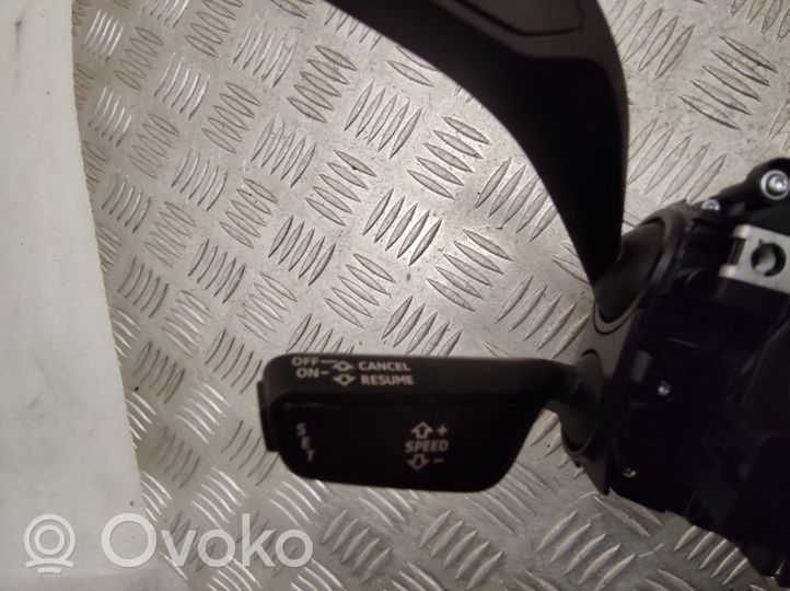 Audi A1 Manetka / Przełącznik kierunkowskazów wycieraczek 82A953521DR