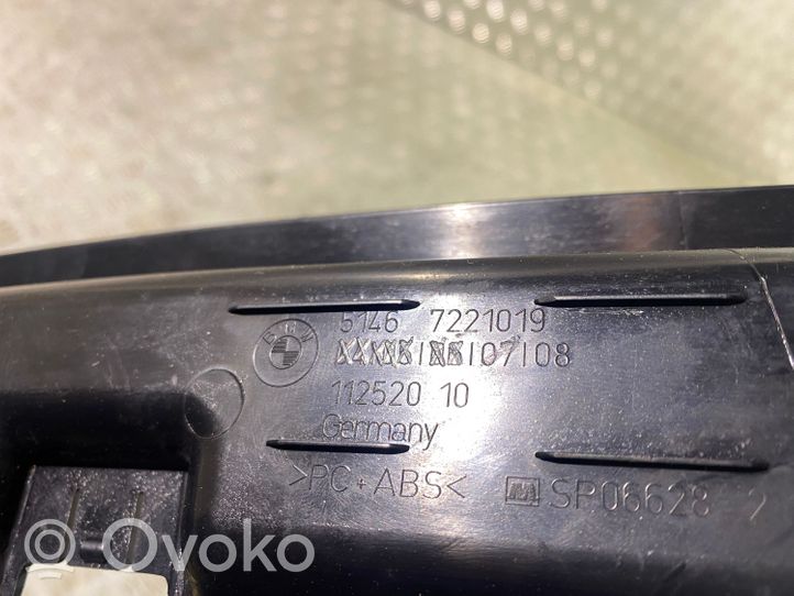 BMW 3 F30 F35 F31 Inne części wnętrza samochodu 7221019