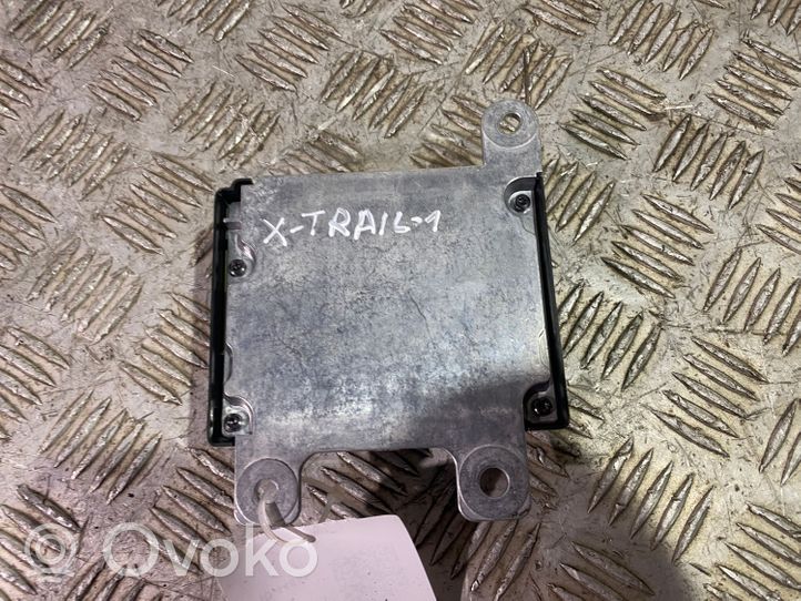 Nissan X-Trail T32 Sterownik / Moduł Airbag 988207FV0A