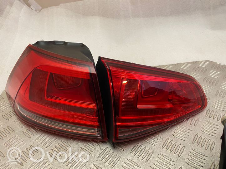 Volkswagen Golf VII Lampy tylne / Komplet 5G0945095M