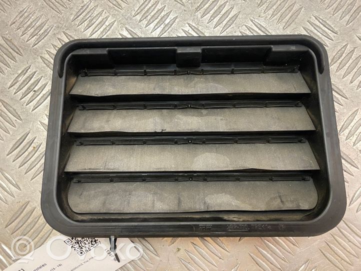 Mercedes-Benz GLS X166 Quarter panel pressure vent 