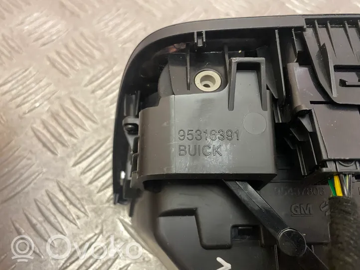 Opel Mokka Griglia di ventilazione centrale cruscotto 95437804