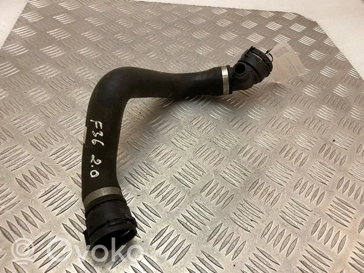 BMW 4 F36 Gran coupe Tubo flessibile del liquido di raffreddamento del motore 8662836