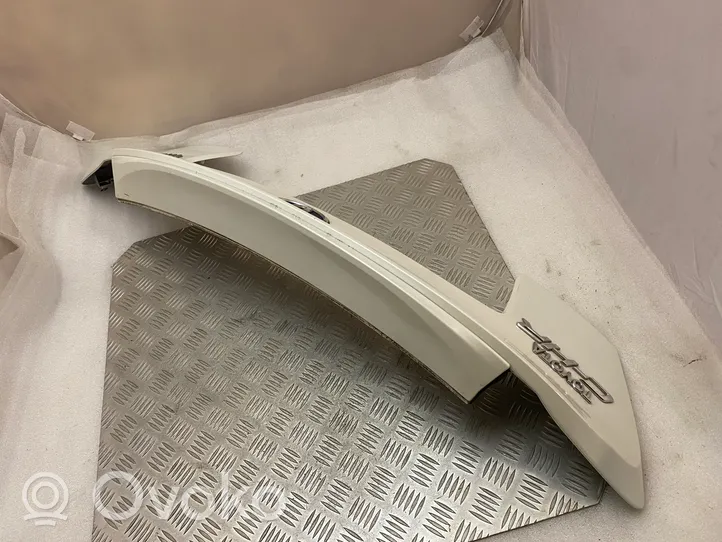 Toyota C-HR Rivestimento portellone 76811F4010