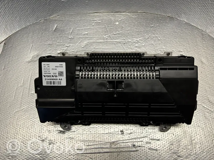 Volvo XC90 Compteur de vitesse tableau de bord 31499069AA