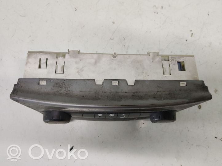 Renault Laguna II Unidad de control climatización 8200181132A