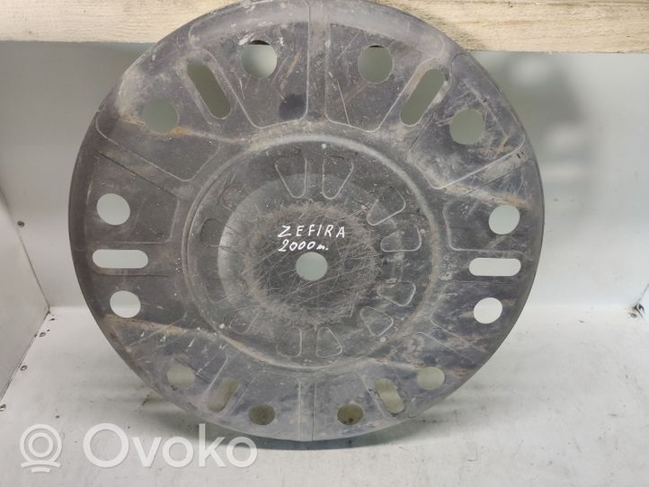 Opel Zafira A Garniture de section de roue de secours 90580565