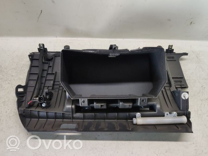 Volvo V50 Glove box set 