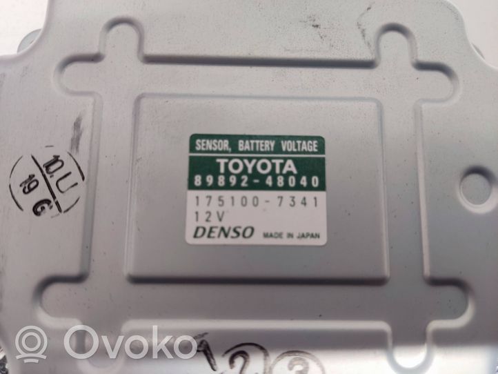 Lexus RX 450H Modulo di controllo della batteria 8989248040