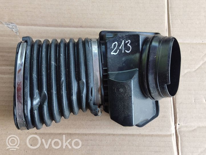 Mercedes-Benz E W213 Oro paėmimo kanalo detalė (-ės) A6540901200