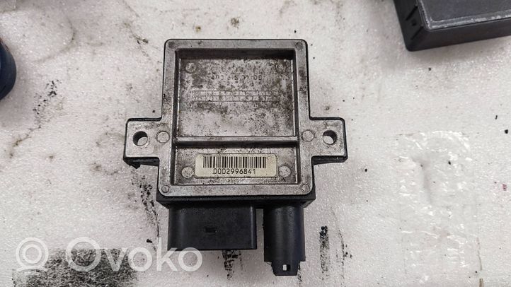 BMW X5 E70 Przekaźnik / Modul układu ogrzewania wstępnego 0002996841