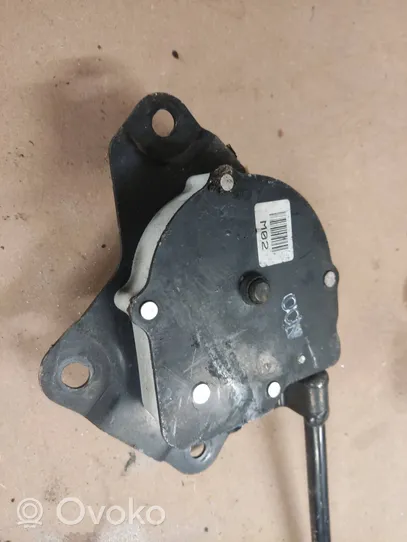 Hyundai Santa Fe Spare wheel mounting bracket 