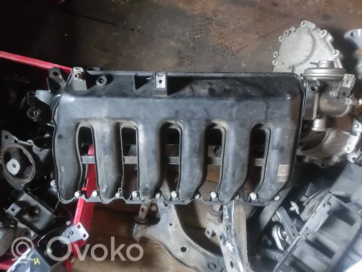 BMW X5 E70 Intake manifold 7790700