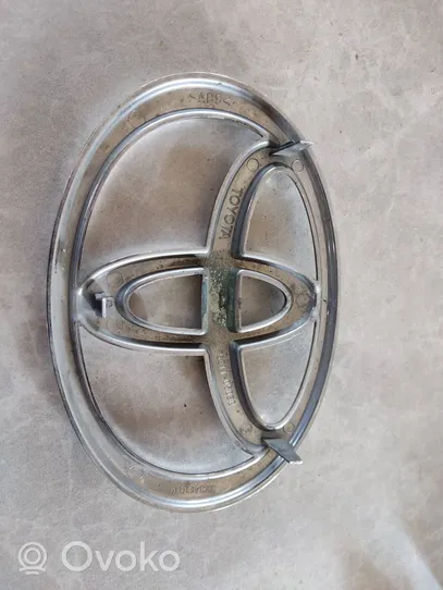 Toyota Avensis T250 Logo, emblème, badge 7531105030