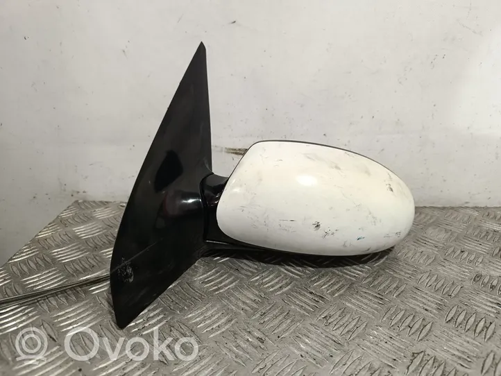 Ford Focus Front door electric wing mirror 015475