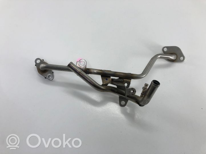 Toyota RAV 4 (XA40) Linea/tubo flessibile della valvola EGR 