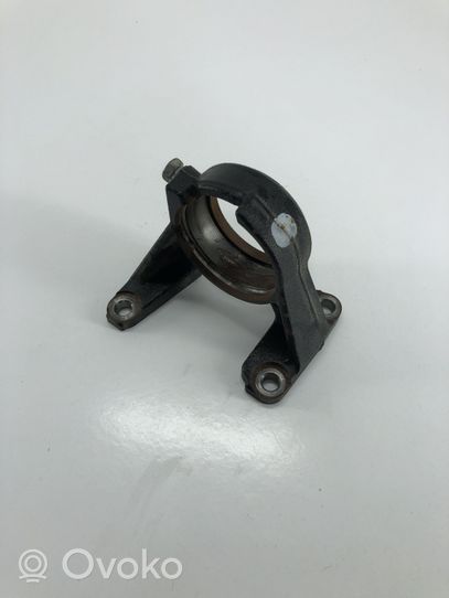 Toyota RAV 4 (XA40) Staffa del cuscinetto di supporto dell’albero di trasmissione 4345733040