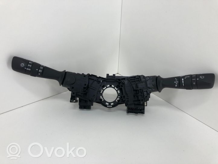 Toyota C-HR Leva/interruttore dell’indicatore di direzione e tergicristallo F405017J591