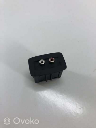 Renault Scenic III -  Grand scenic III AUX in-socket connector 280230005R