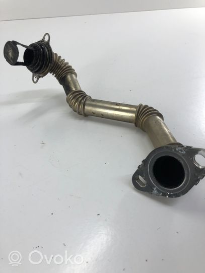 Peugeot 5008 Tuyau de raccordement solide EGR 9803842980