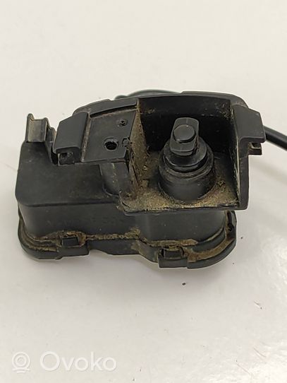 Volkswagen Golf VII Fuel tank cap lock motor 5C6810773H