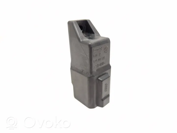 Audi A4 S4 B9 Przekaźnik / Modul układu ogrzewania wstępnego 8W0907599