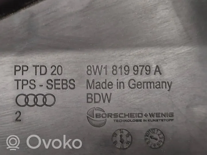Audi A4 S4 B9 Kita variklio skyriaus detalė 8W1819979A